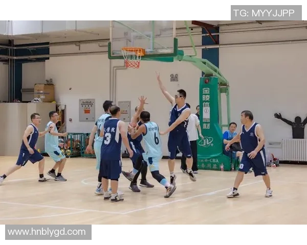 篮球团队协作实力大比拼成都篮球队荣获第三名佳绩